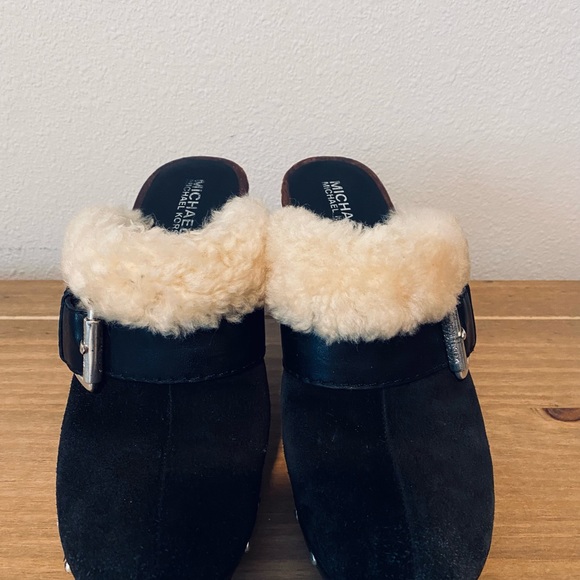 Michael Kors Winter Mules - Picture 2 of 5